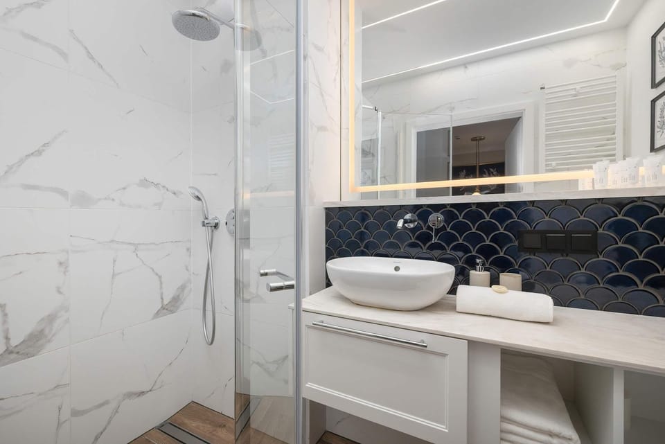 Shower, Bathroom