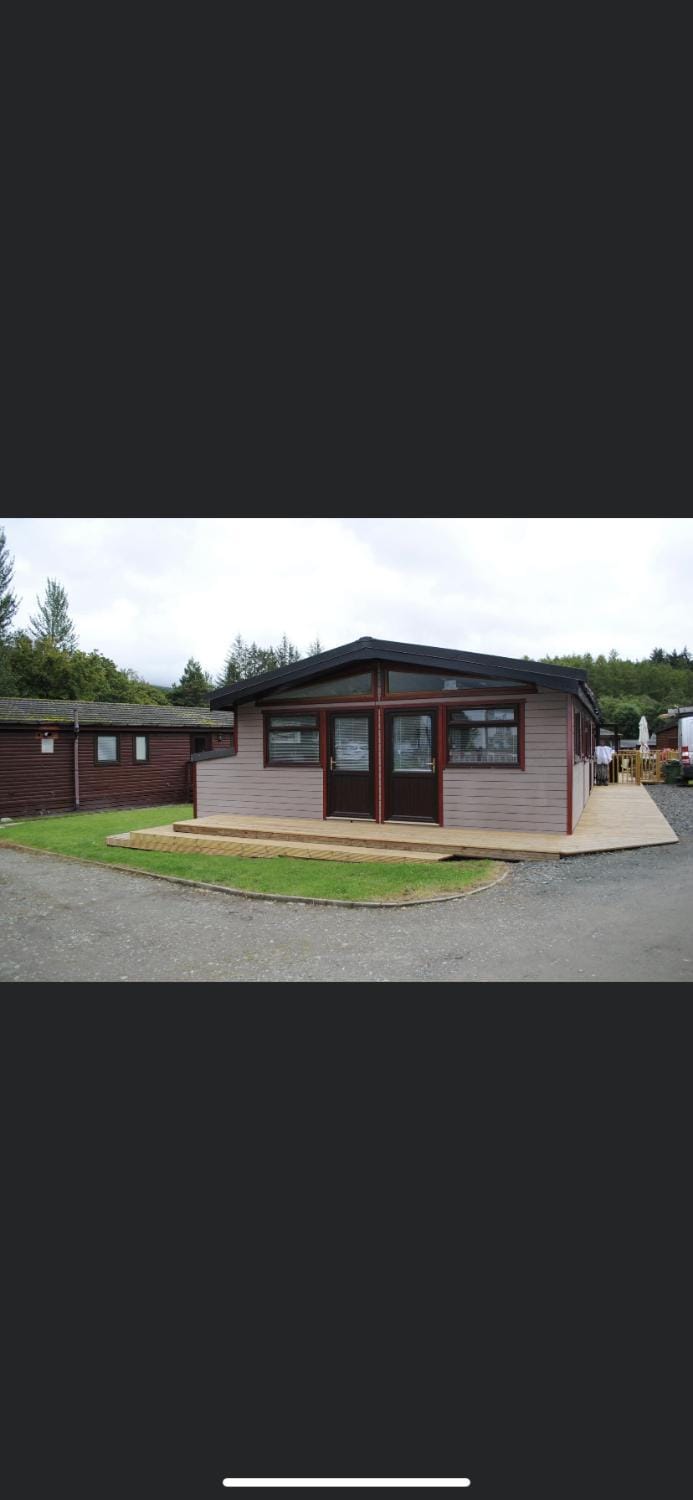 Rowardennan Rooms in the lodge Lodge no 2 Bed and Breakfast in Scotland