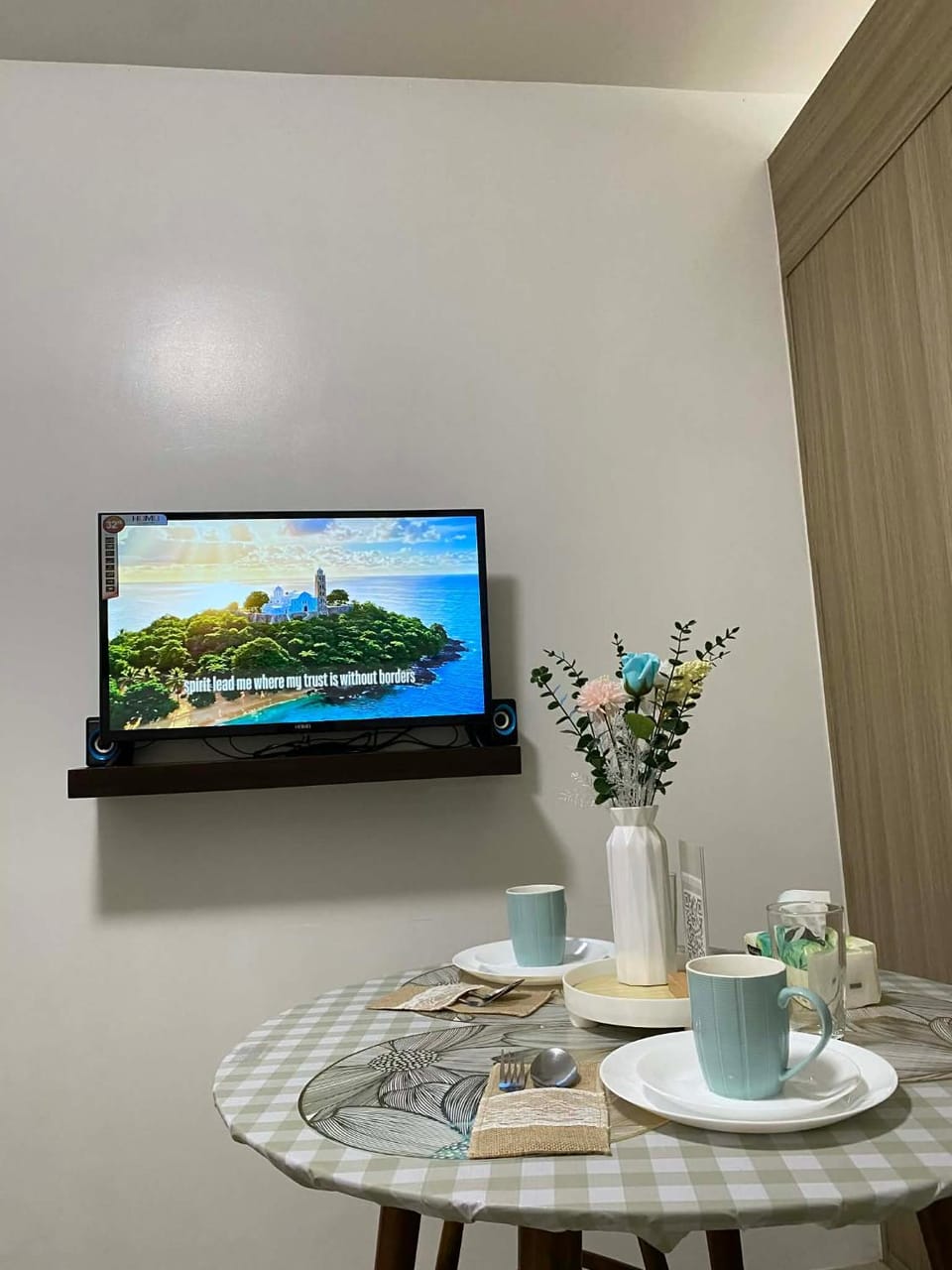 J&C Staycation 1BR Unit near Moa with Netflix Apartment hotel in Pasay