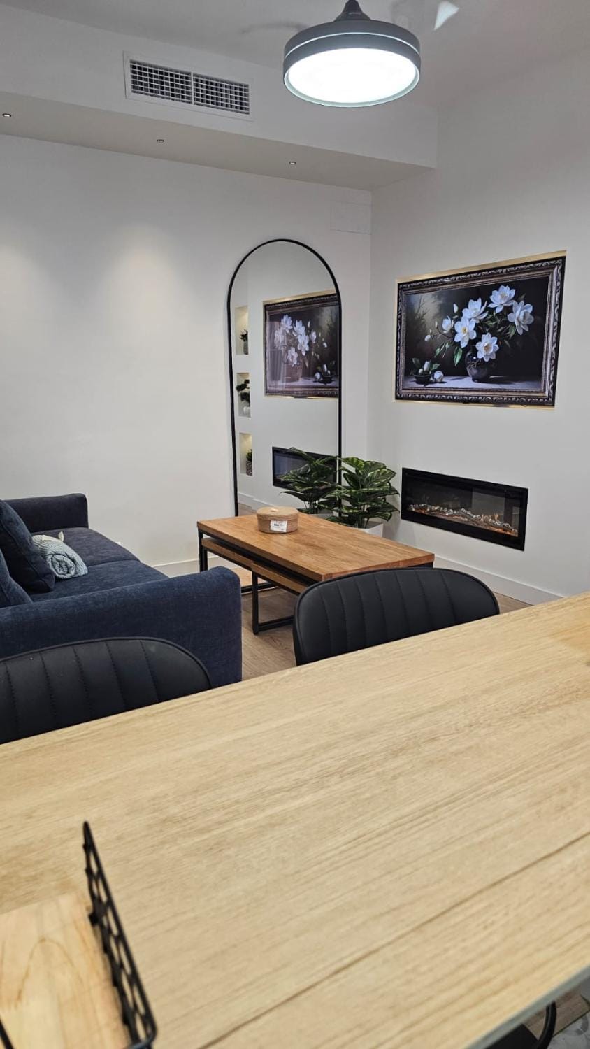 Communal lounge/ TV room