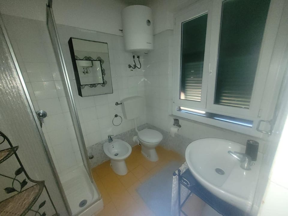 Bathroom, Living room