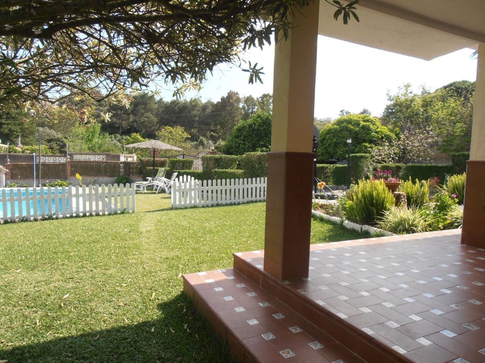 Garden view, Pool view, sunbed