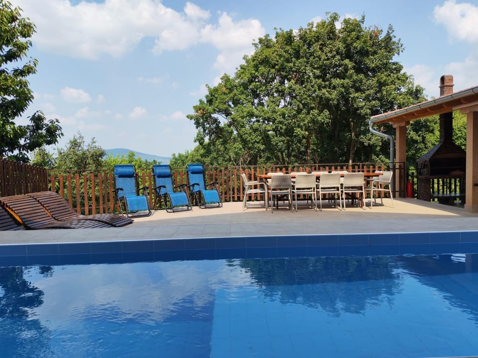 Patio, Pool view, Swimming pool, sunbed