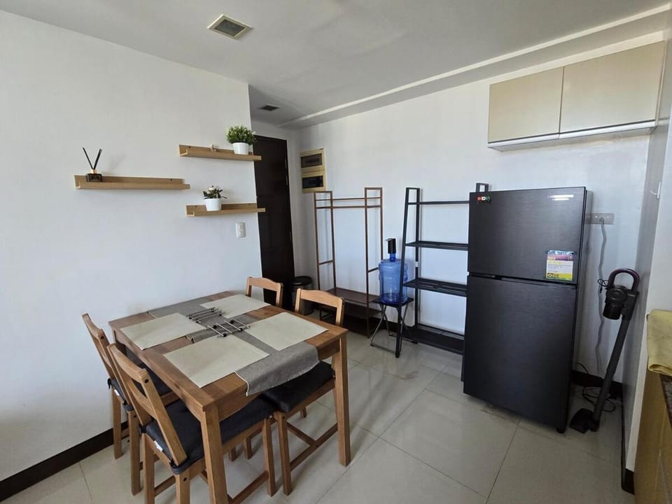 Cozy Corner Studio in McKinley Walk to Venice Mall Apartment in Makati