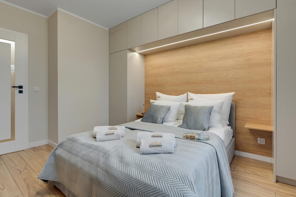 Bed, Photo of the whole room, Bedroom, towels, wardrobe