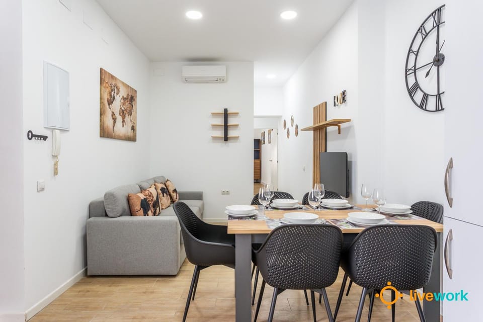 Living room, Dining area, heating, air conditioner