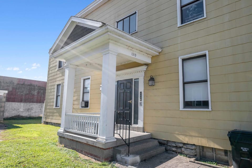 Northside Suites 4 - Your Perfect Vacation Haven Apartment in Cincinnati