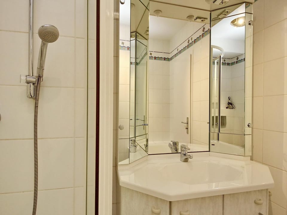 Villa Miramare, Fewo 101 Apartment in Lubeck