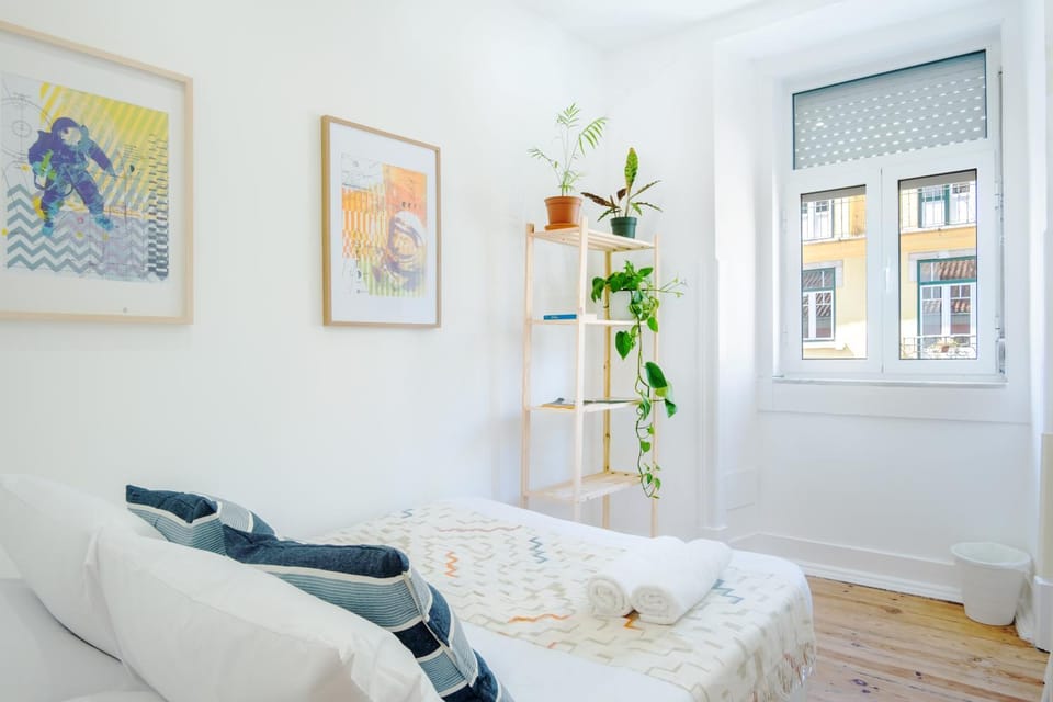 Bed, Photo of the whole room, Decorative detail, Bedroom