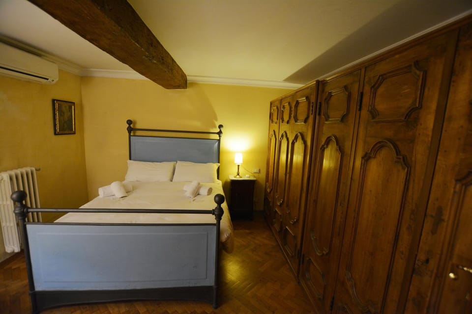 Bed, Photo of the whole room, Bedroom, towels, wardrobe