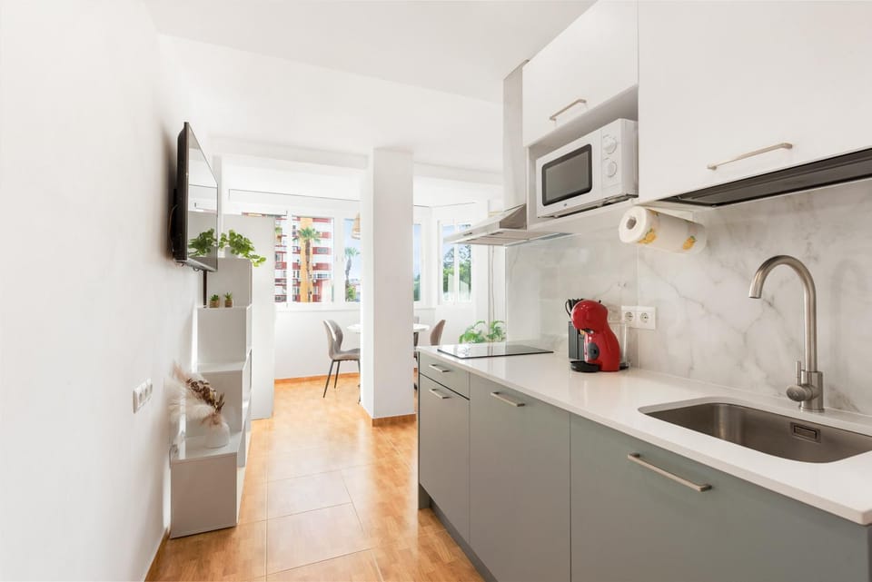 Kitchen or kitchenette, Living room