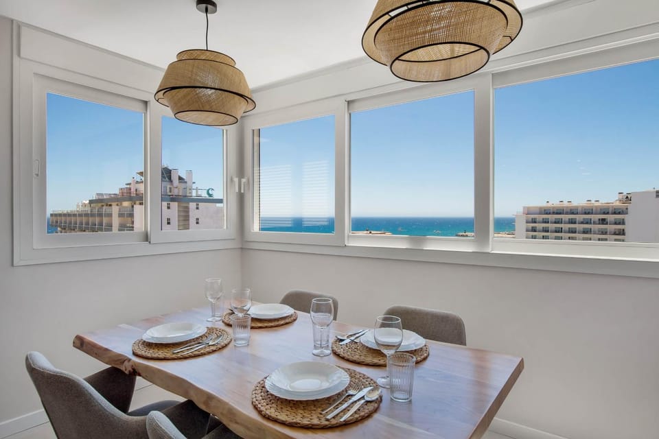 Natural landscape, Seating area, Dining area, Sea view