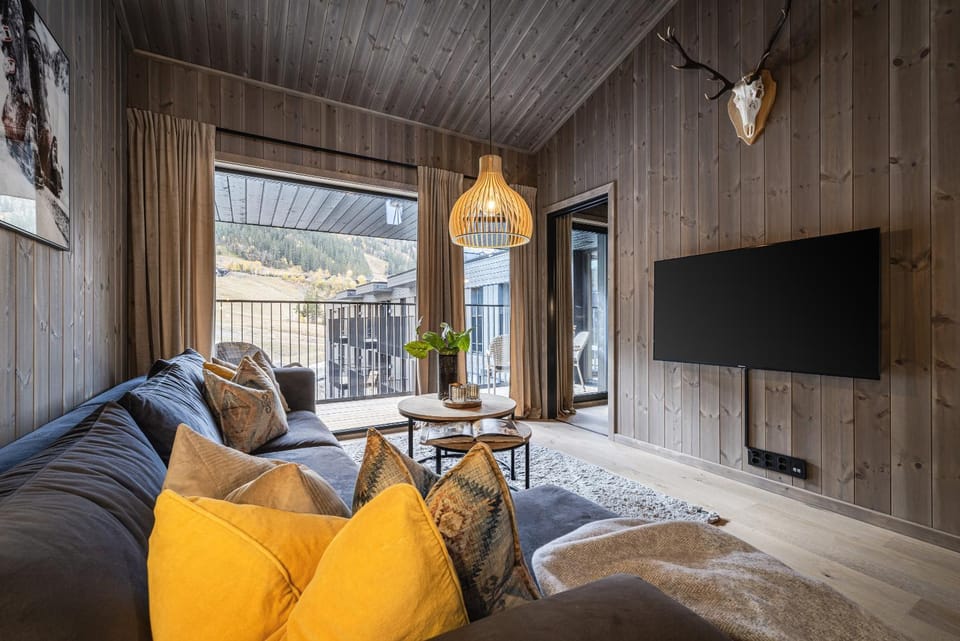 TV and multimedia, View (from property/room), Balcony/Terrace, Living room, Seating area