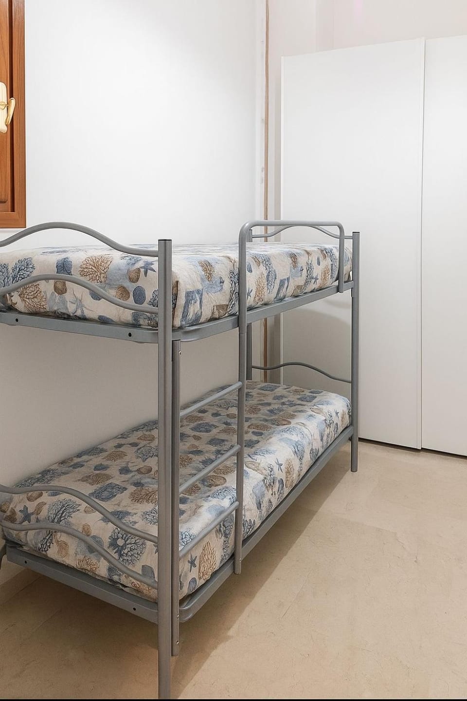 bunk bed