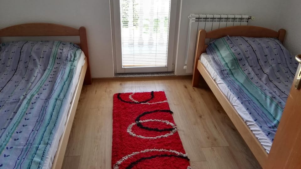 Bed, Day