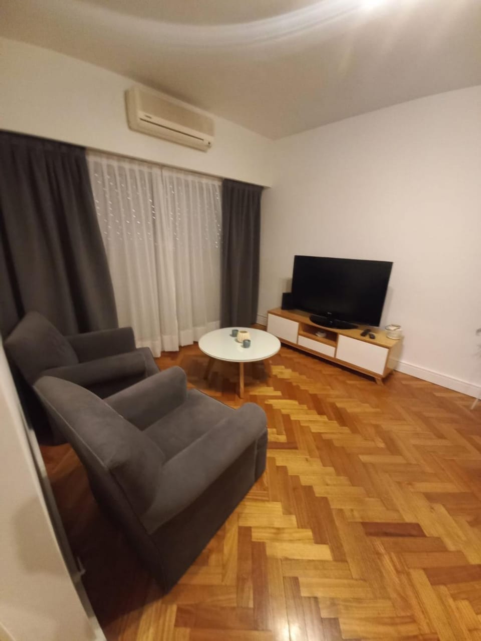 Communal lounge/ TV room, TV and multimedia, Living room
