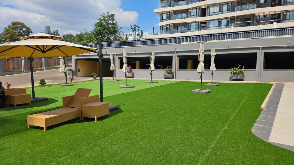 Property building, Patio, Day, Garden view