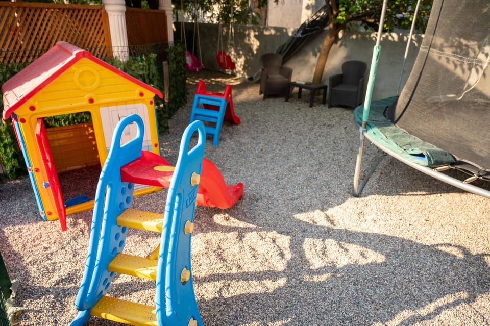 Day, Children play ground
