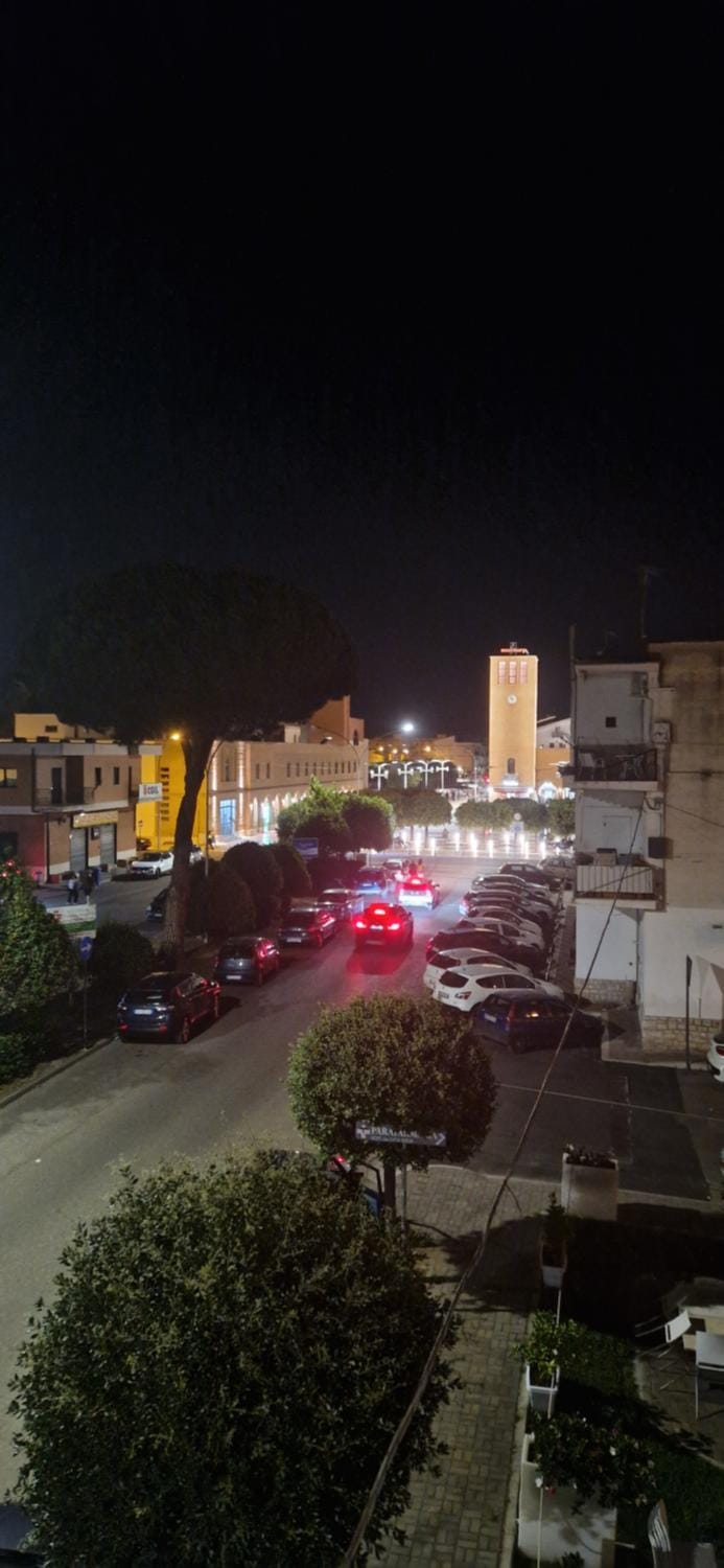 Neighbourhood, Street view