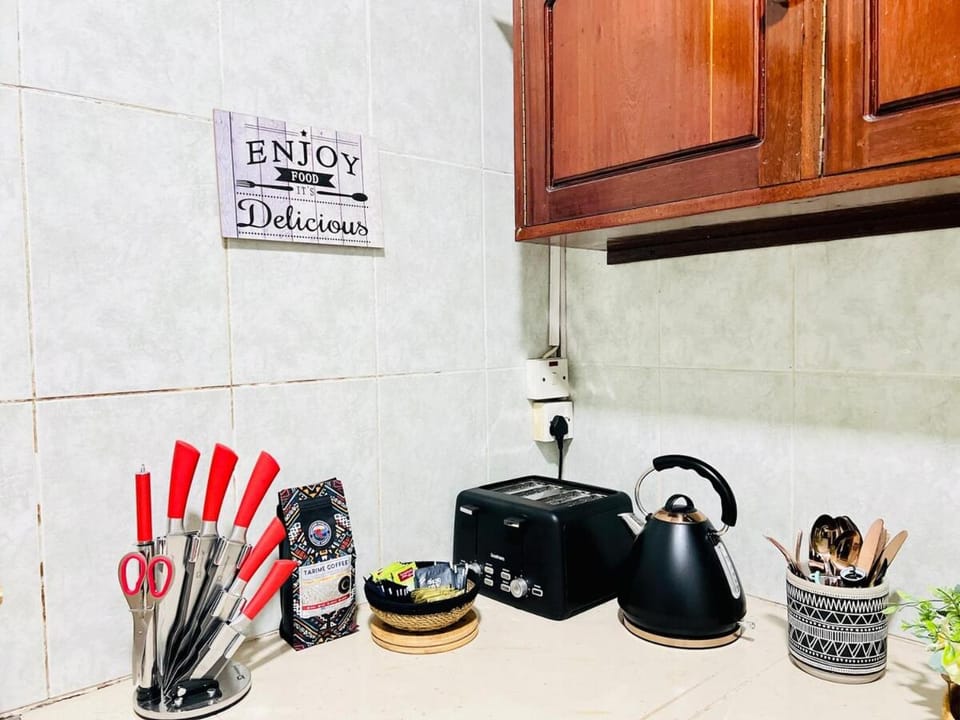 Coffee/tea facilities, Kitchen or kitchenette