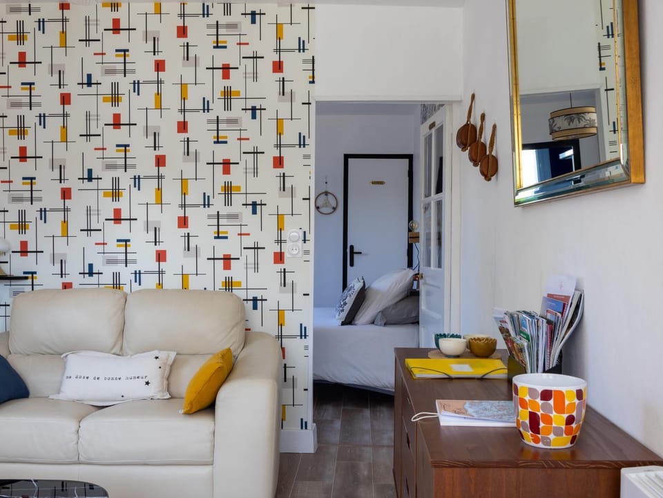Property building, Living room