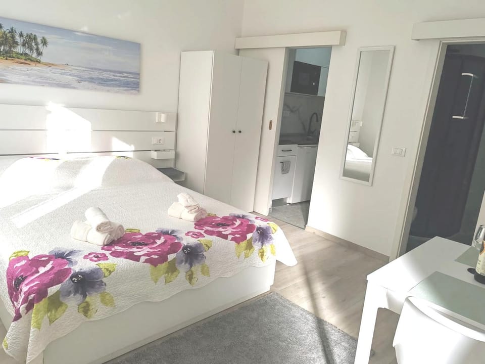 Studio Dominik Apartment in Makarska