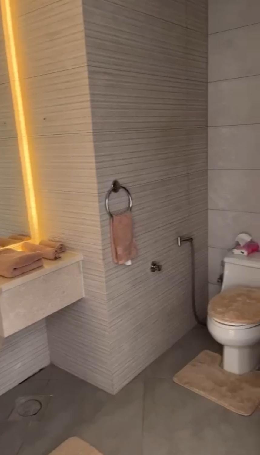 Toilet, Bathroom