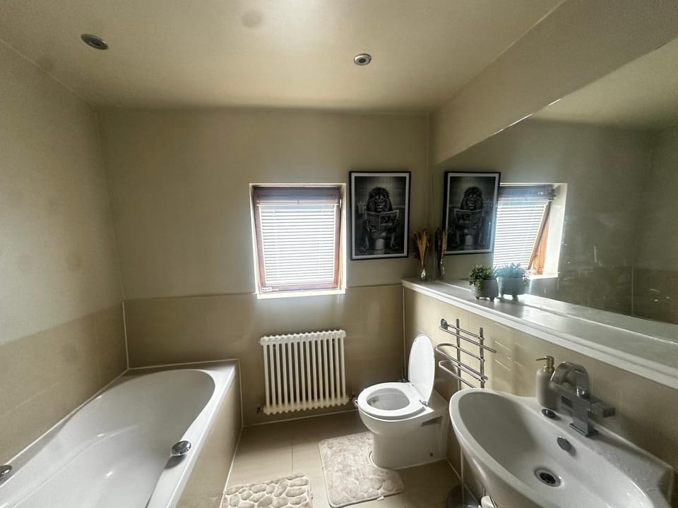 Luxury Comfort & Stylish Streatham Rooms Vacation rental in London Borough of Croydon