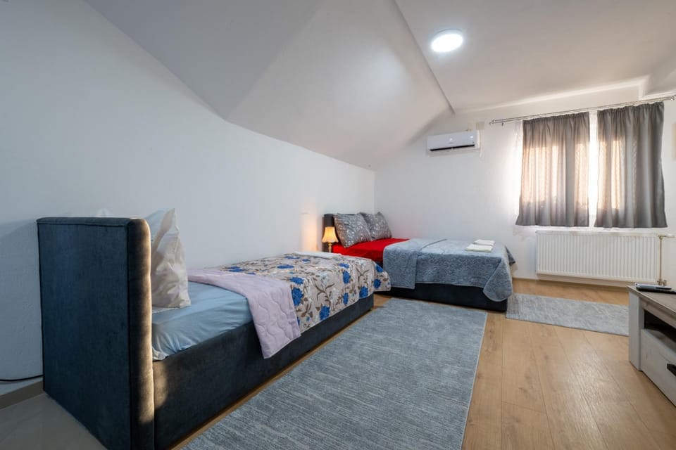 Bed, air conditioner