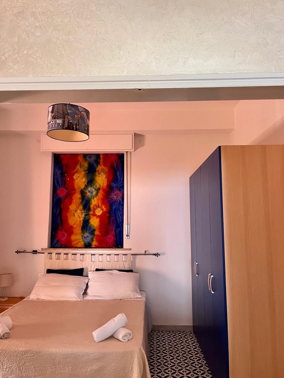 Bed, Bedroom, towels, wardrobe