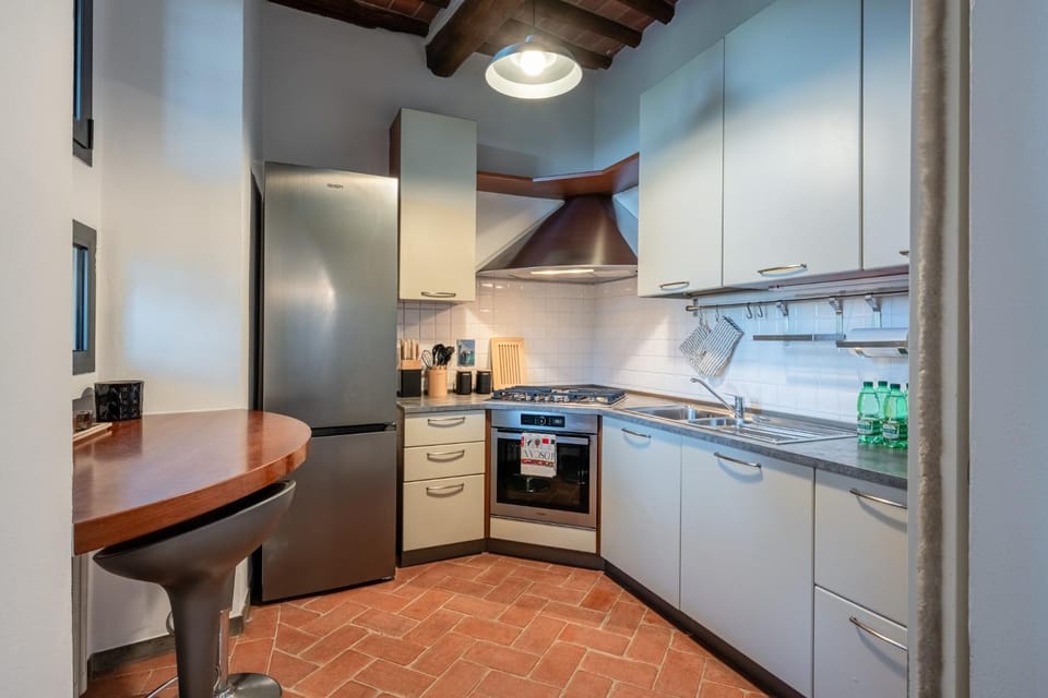 Kitchen or kitchenette, Living room