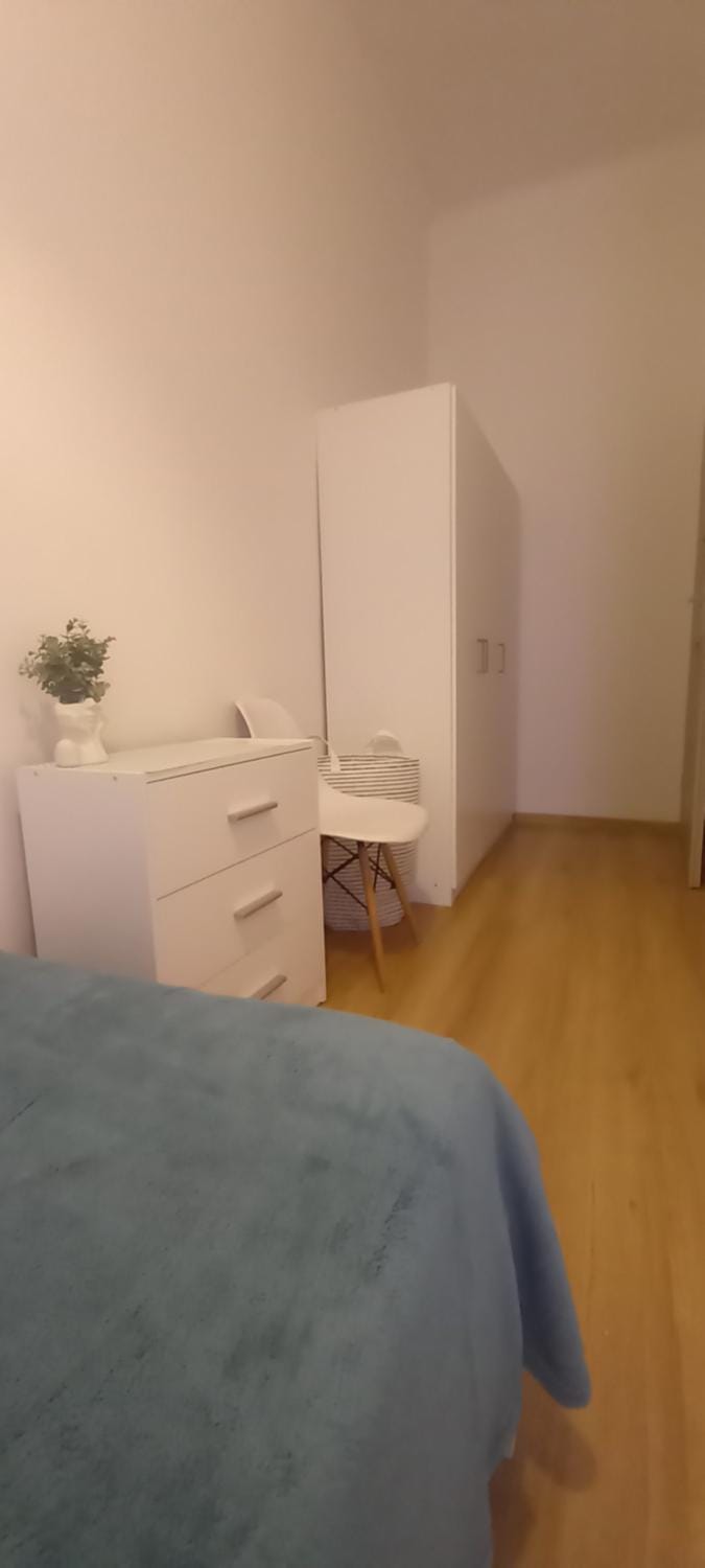 Bed, Photo of the whole room, wardrobe