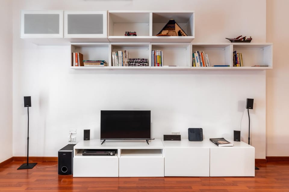 Communal lounge/ TV room, Living room