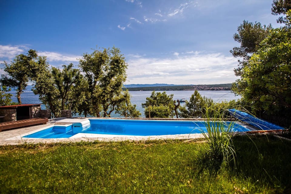 Pool view, Sea view, Swimming pool