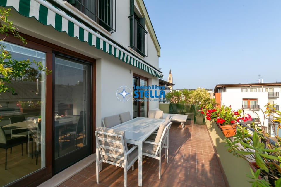 Balcony/Terrace, Balcony/Terrace