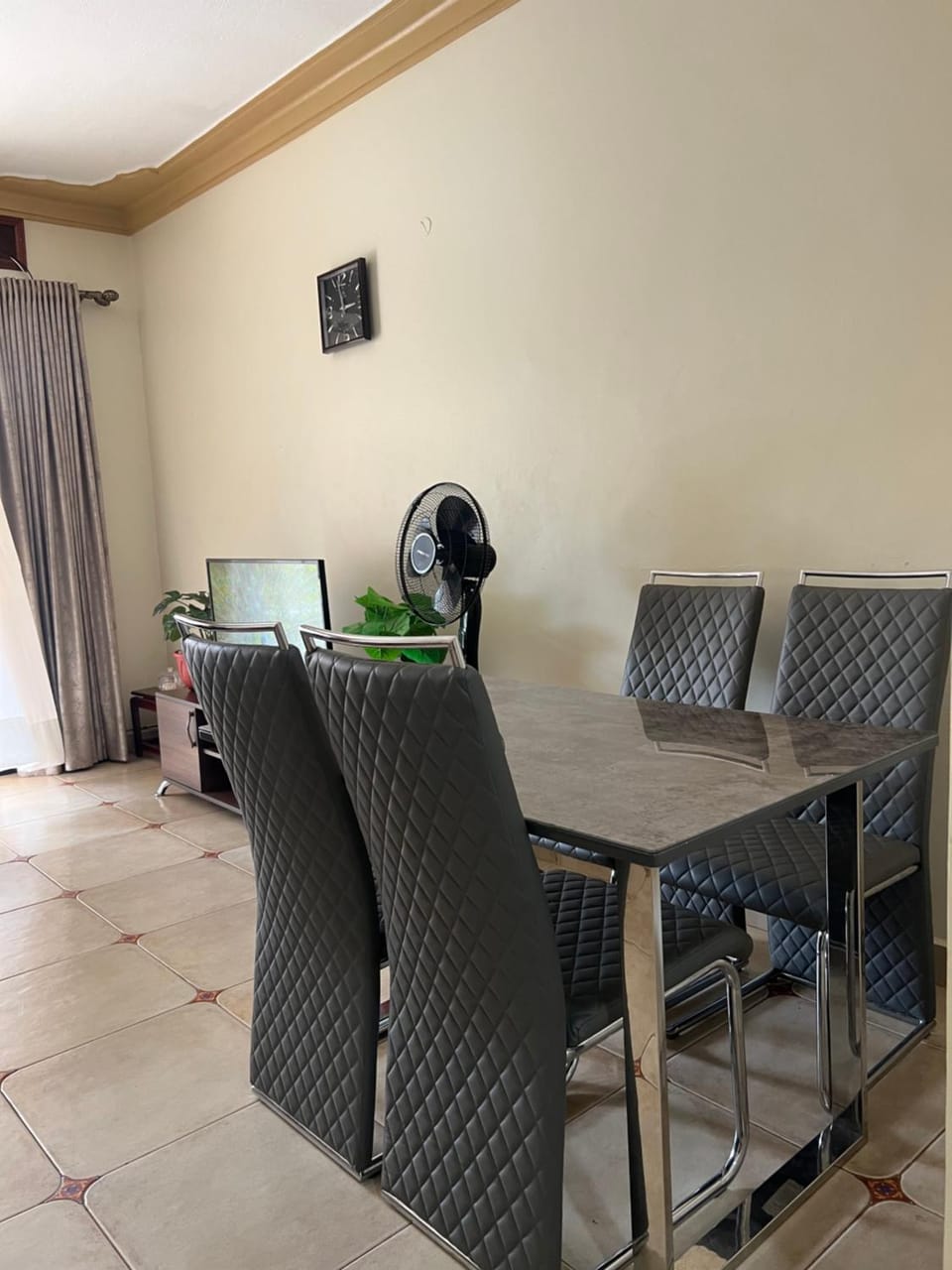 HA LUXURY 3BEDROOM First Floor Buziga Apartment in Kampala