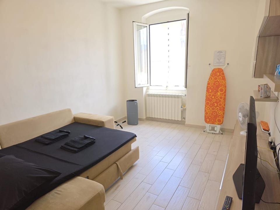 homeloly - 230 dalla stazione di migliarina perfetta per le 5 terre Apartment in La Spezia