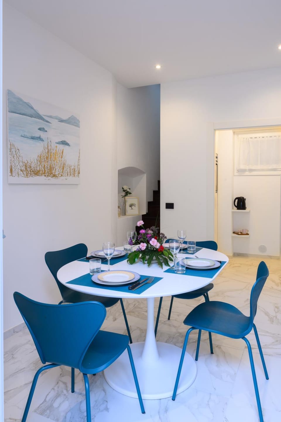 Living room, Dining area
