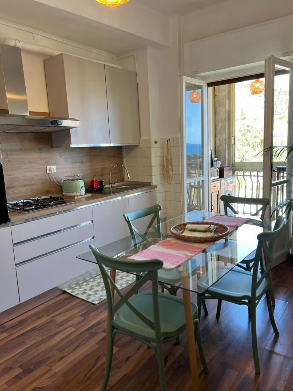 Kitchen or kitchenette, kitchen