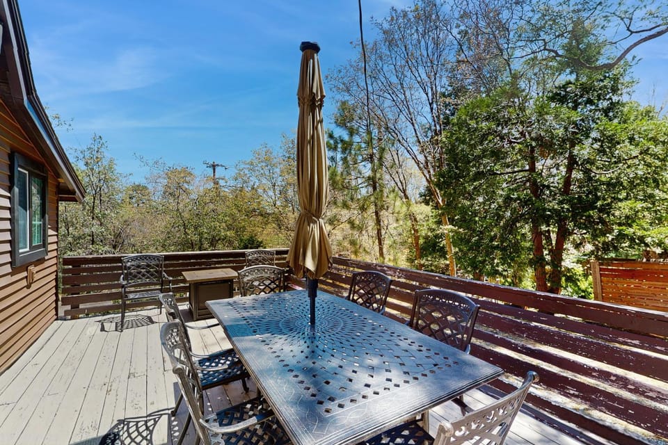 Elevation Escape House in Lake Arrowhead