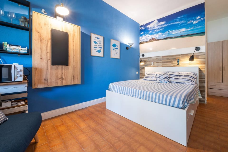 Living room, Bedroom
