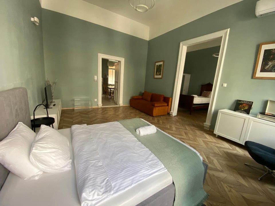 Zene Family Apartment Apartment in Budapest