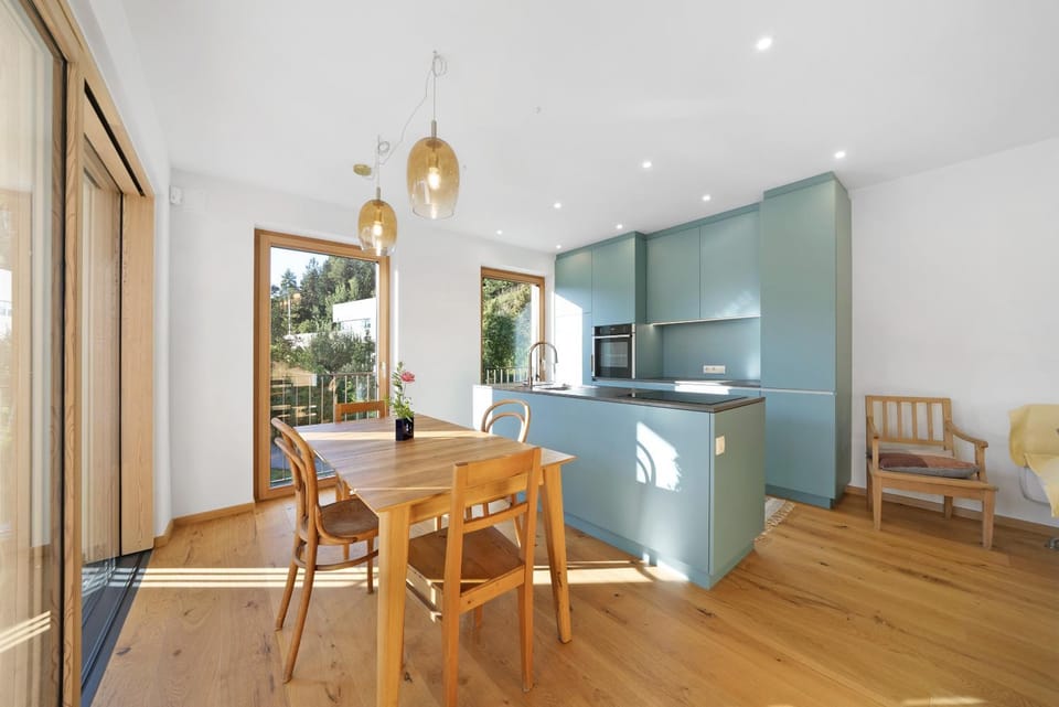 Property building, Kitchen or kitchenette, Living room