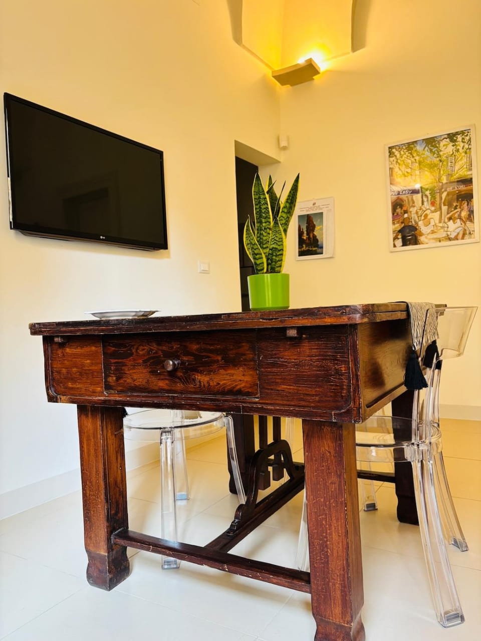 Communal lounge/ TV room, TV and multimedia