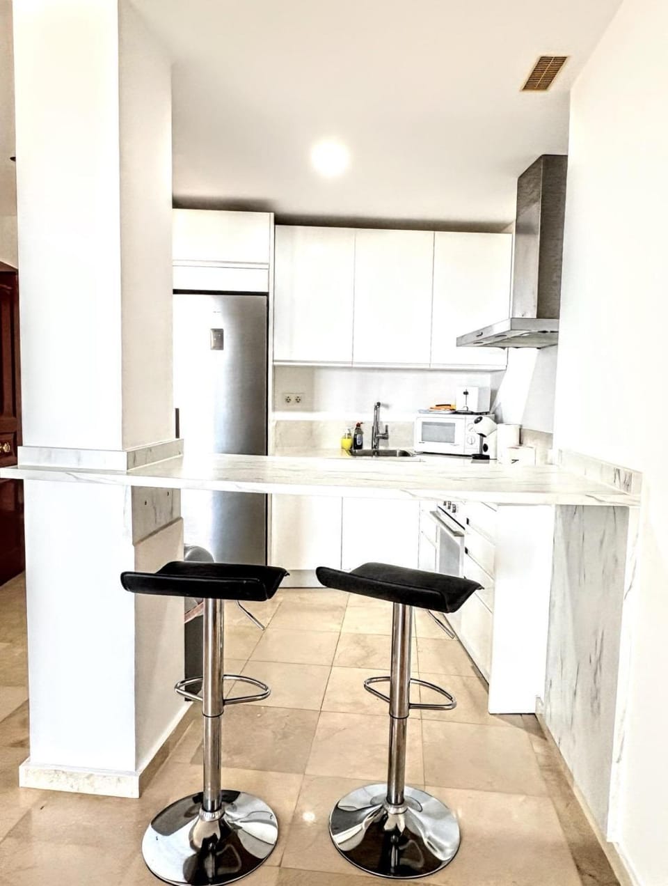 Coffee/tea facilities, Kitchen or kitchenette, oven, pet friendly, stove, toaster