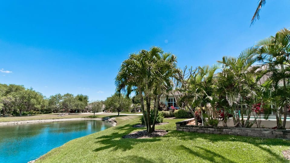 Sea La Vie House in Cortez