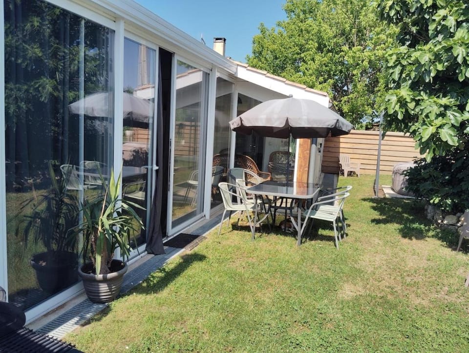 Property building, Garden