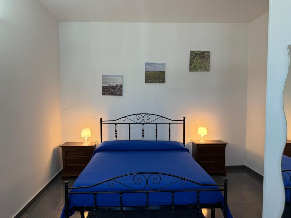 Bed, Photo of the whole room, Bedroom, heating, internet, air conditioner