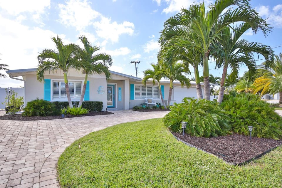 Salty Starfish House in Bradenton