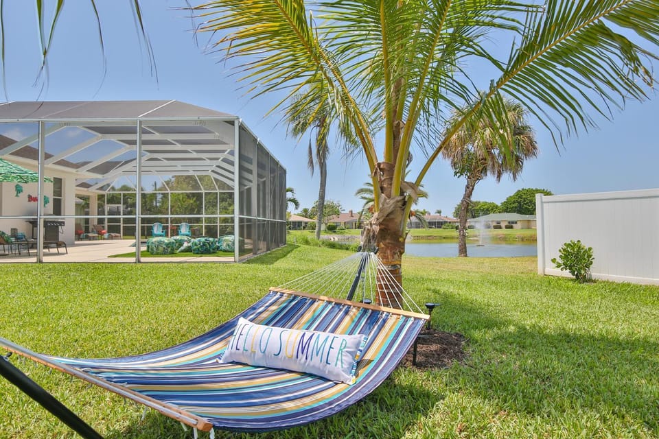 Tropical Reef House in Cortez